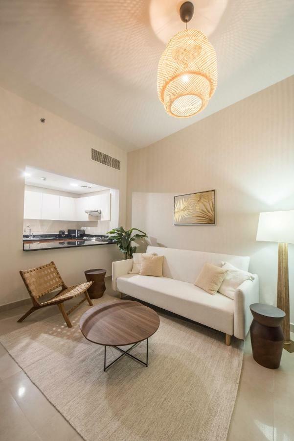 Fantastay Sparkle Tower One Bedroom Suite Marina View Dubai Exterior photo